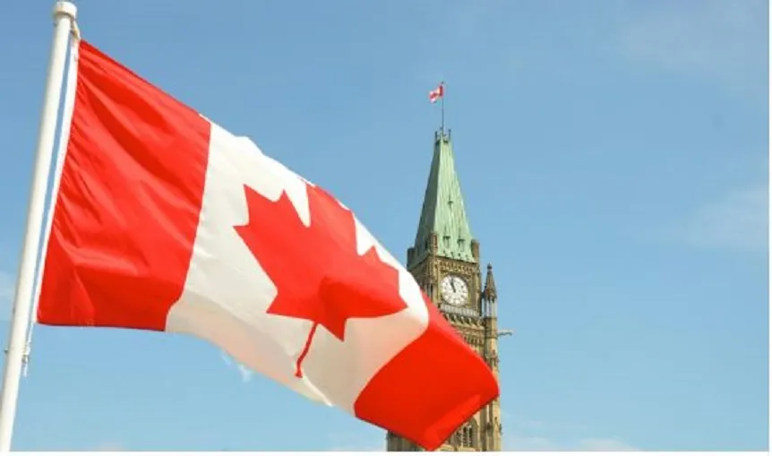 canada flag parliament