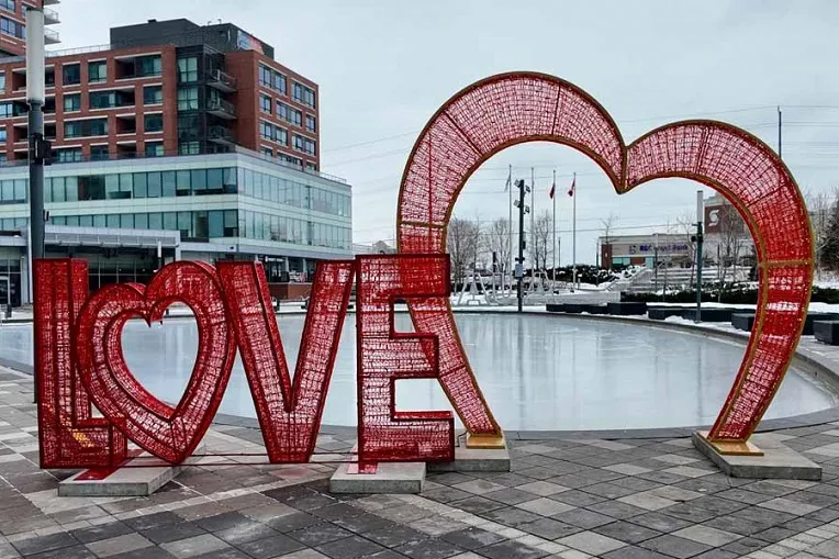 Ajax Illuminated Heart Display